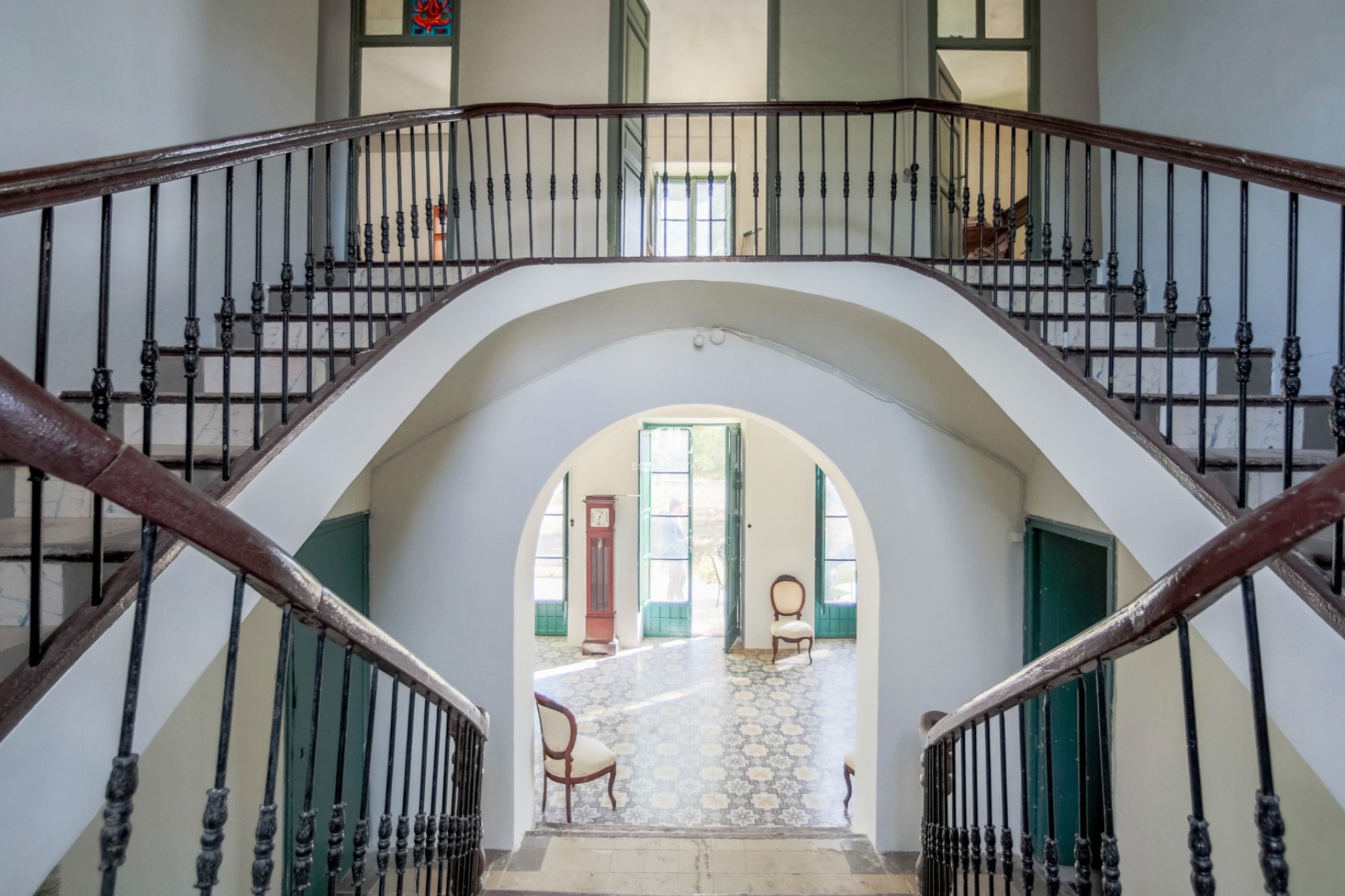 Resale - Villa -
Alicante - Center