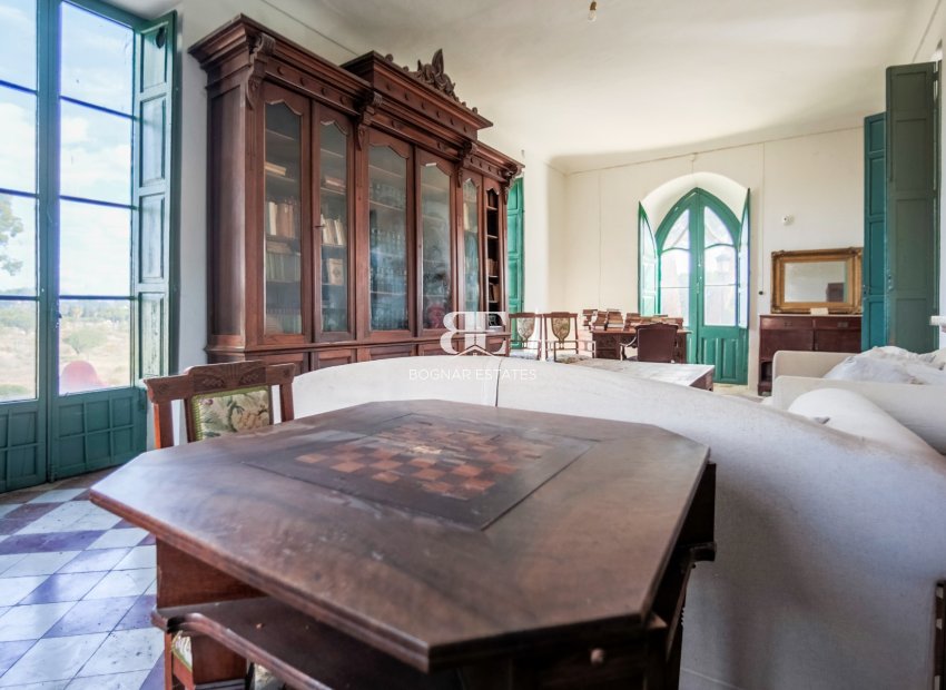 Resale - Villa -
Alicante - Center