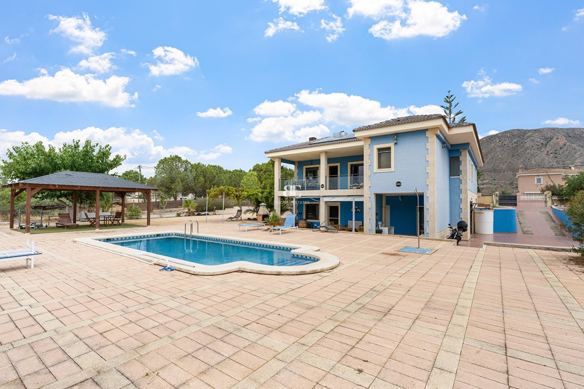 Resale - Villa -
Alicante - Rebolledo