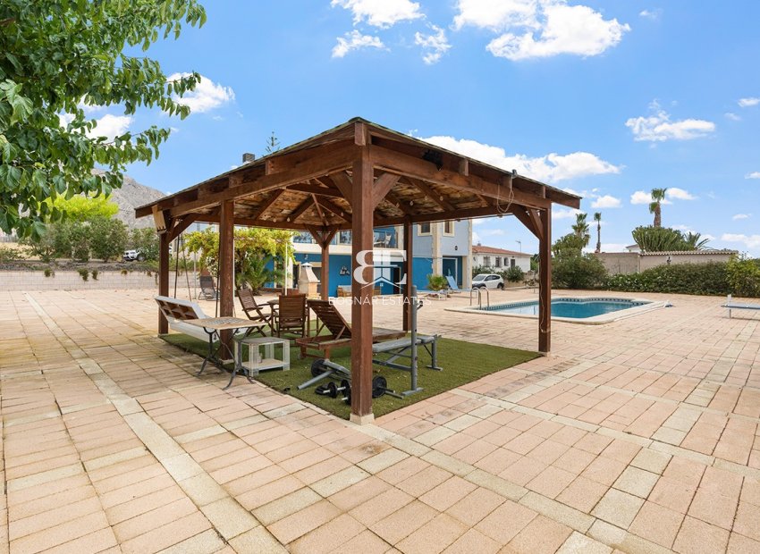 Resale - Villa -
Alicante - Rebolledo