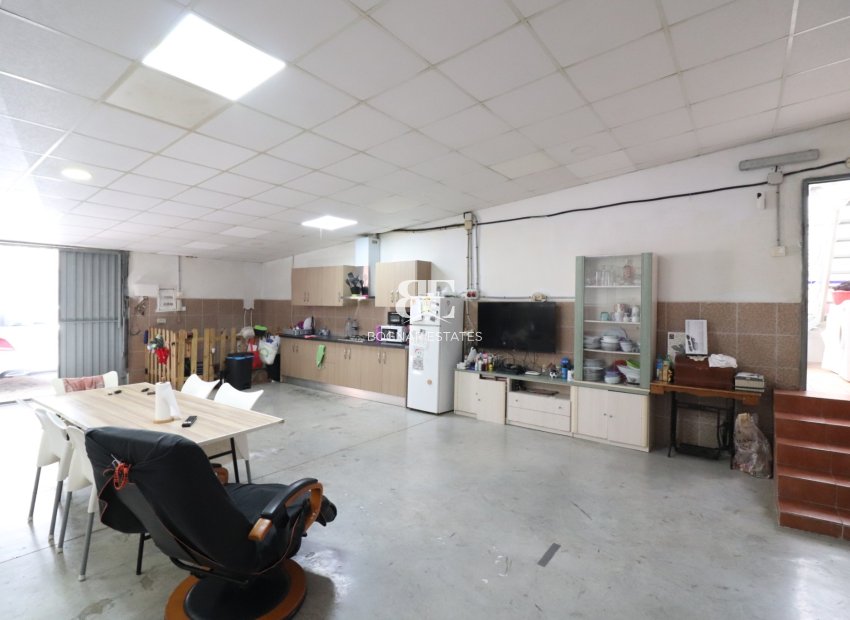 Resale - Villa -
Almoradí - El Saladar