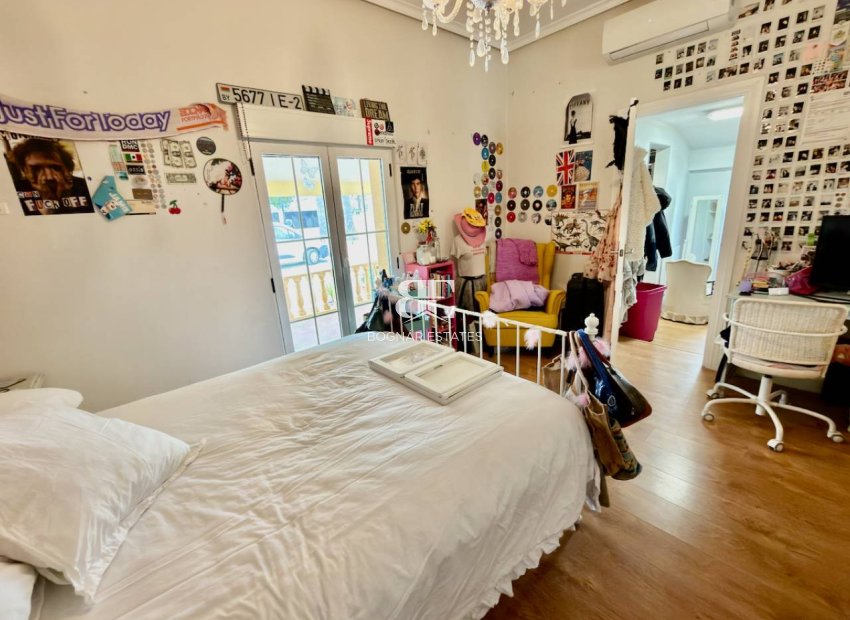 Resale - Villa -
Almoradí - Heredades