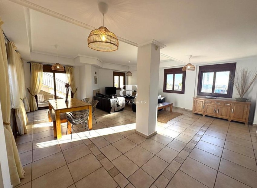 Resale - Villa -
Altaona Golf and Country Village - Altaona Golf - Country Village