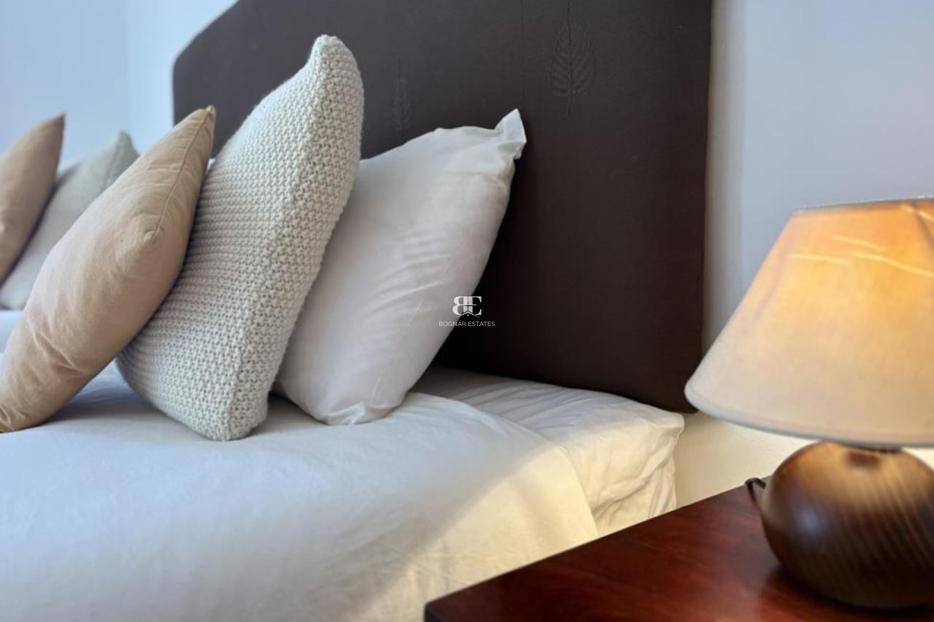 Resale - Villa -
Altaona Golf and Country Village - Altaona Golf - Country Village