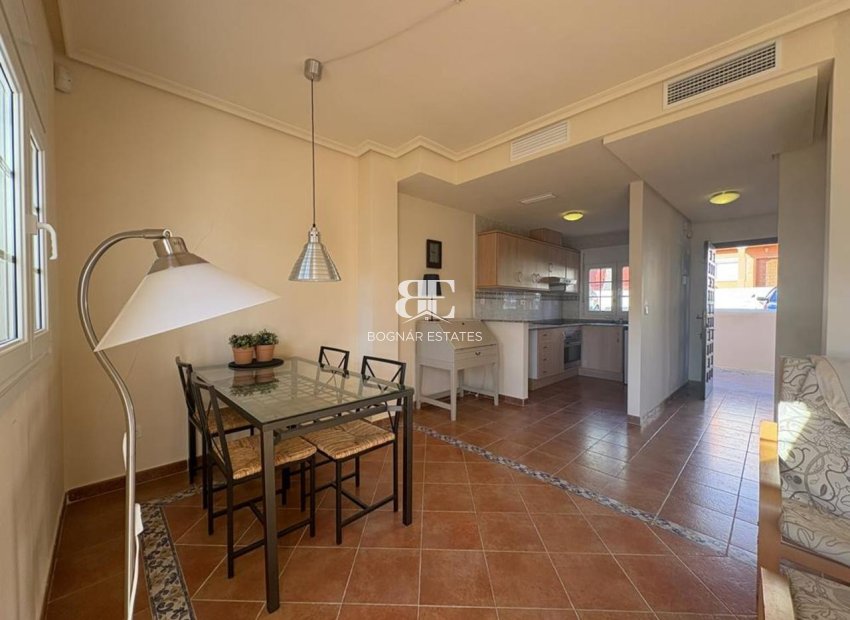 Resale - Villa -
Altaona Golf and Country Village - Altaona Golf - Country Village