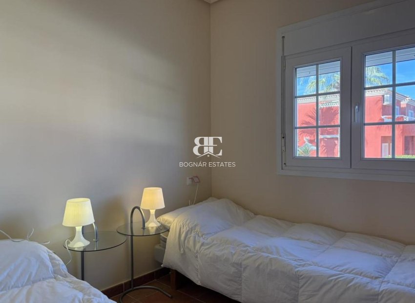 Resale - Villa -
Altaona Golf and Country Village - Altaona Golf - Country Village