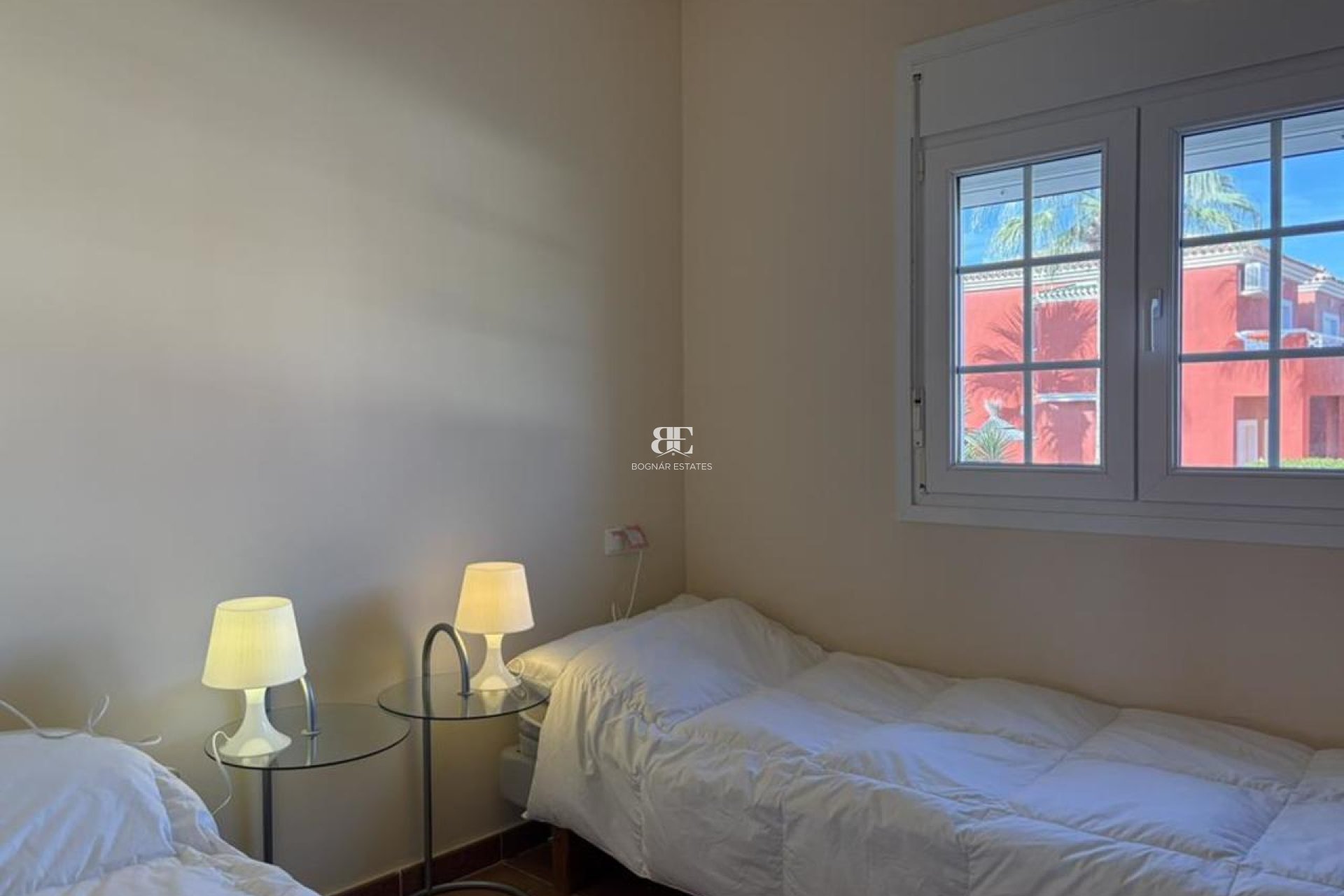 Resale - Villa -
Altaona Golf and Country Village - Altaona Golf - Country Village