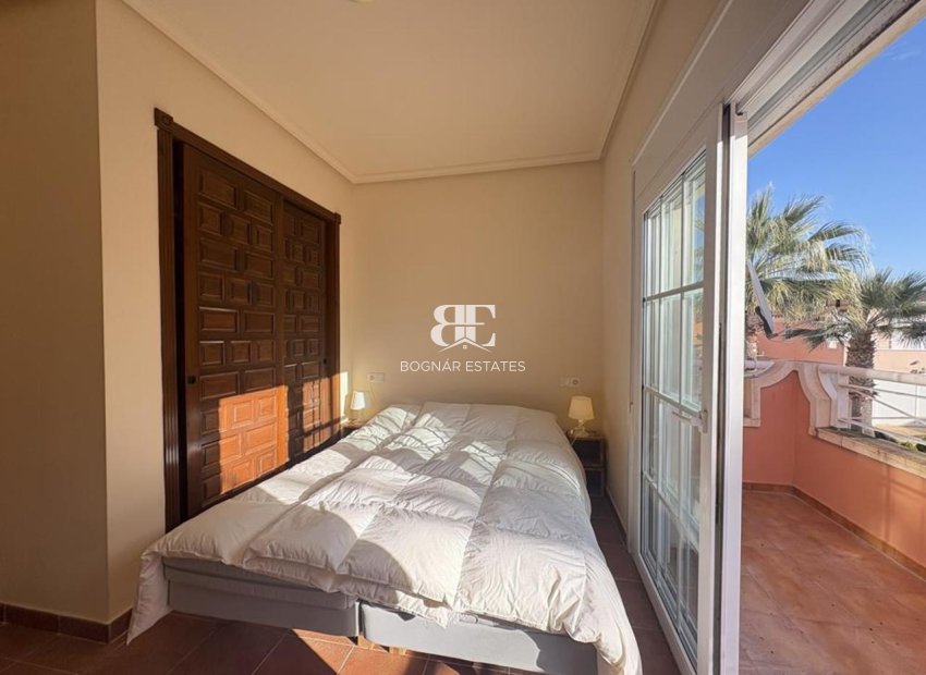 Resale - Villa -
Altaona Golf and Country Village - Altaona Golf - Country Village