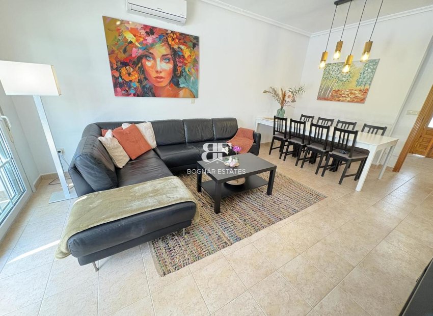 Resale - Villa -
Altaona Golf and Country Village - Altaona Golf - Country Village