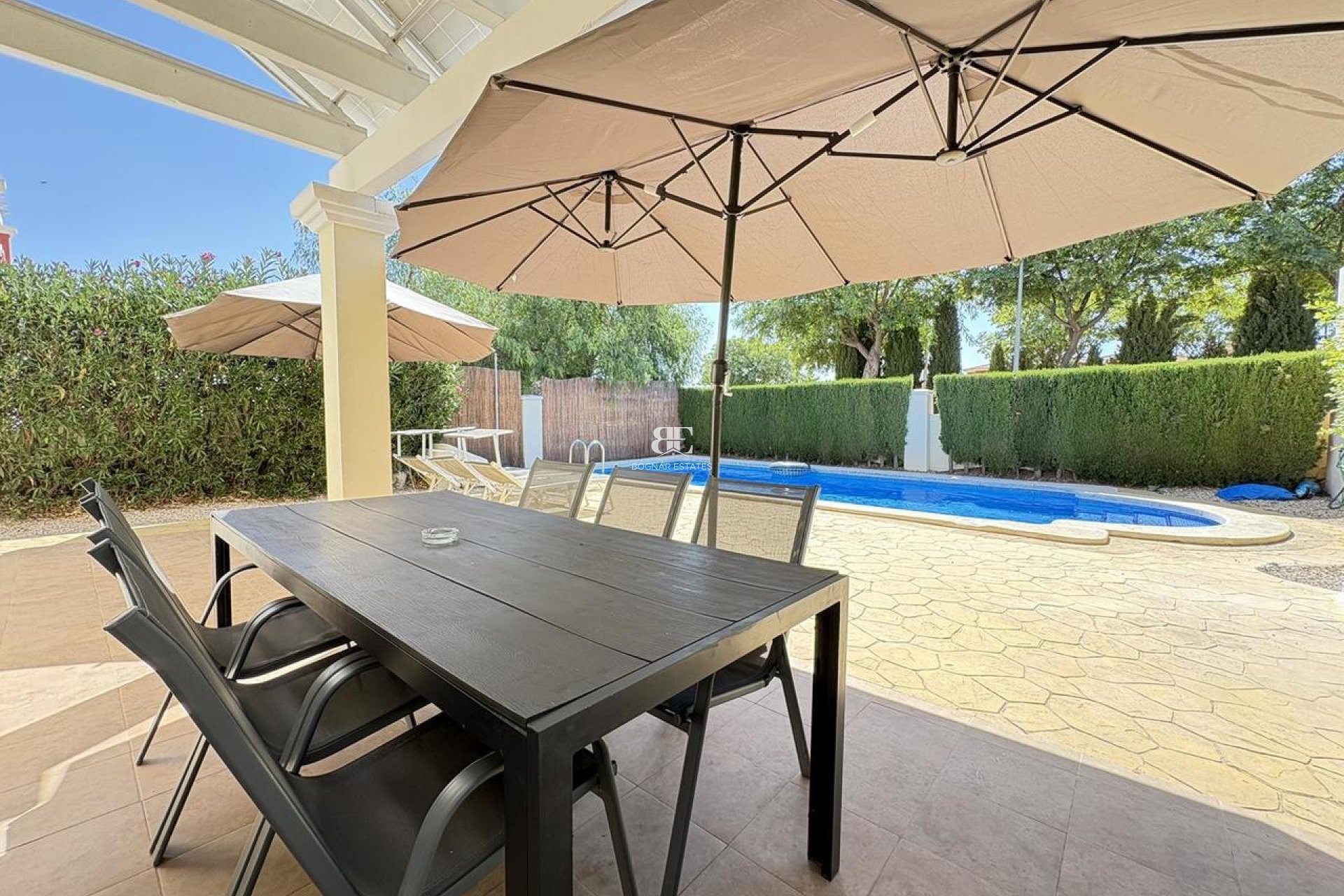 Resale - Villa -
Altaona Golf and Country Village - Altaona Golf - Country Village