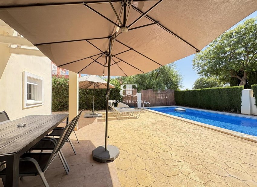 Resale - Villa -
Altaona Golf and Country Village - Altaona Golf - Country Village