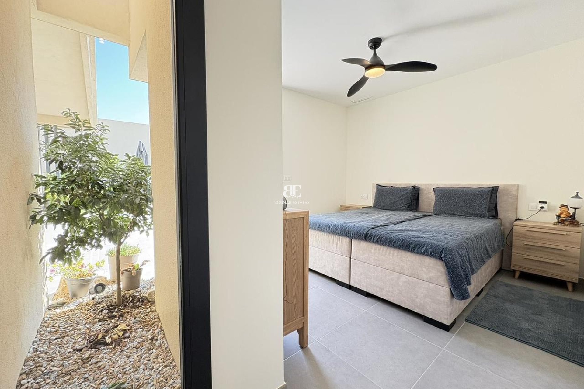 Resale - Villa -
Altaona Golf and Country Village - Altaona Golf - Country Village