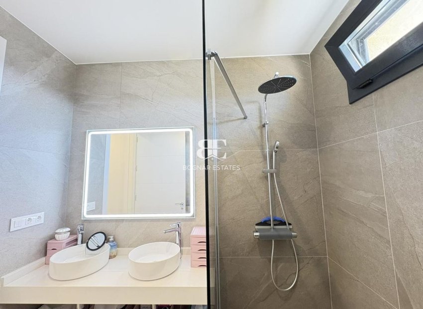 Resale - Villa -
Altaona Golf and Country Village - Altaona Golf - Country Village