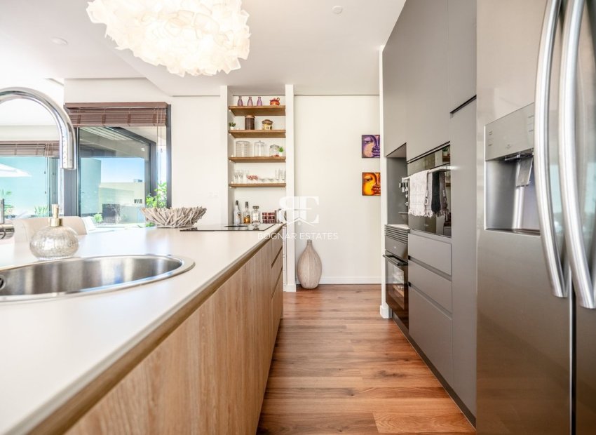 Resale - Villa -
Altaona Golf and Country Village - Altaona Golf - Country Village