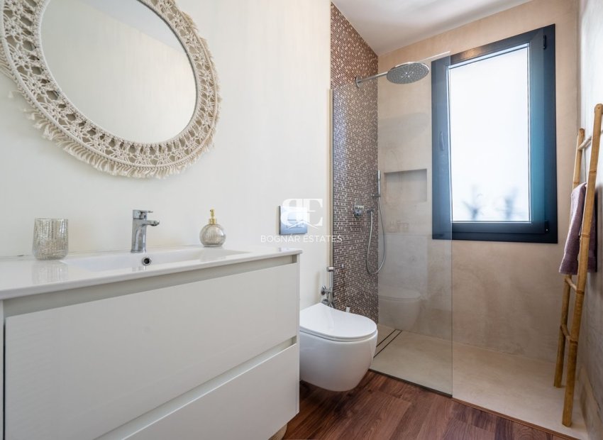 Resale - Villa -
Altaona Golf and Country Village - Altaona Golf - Country Village