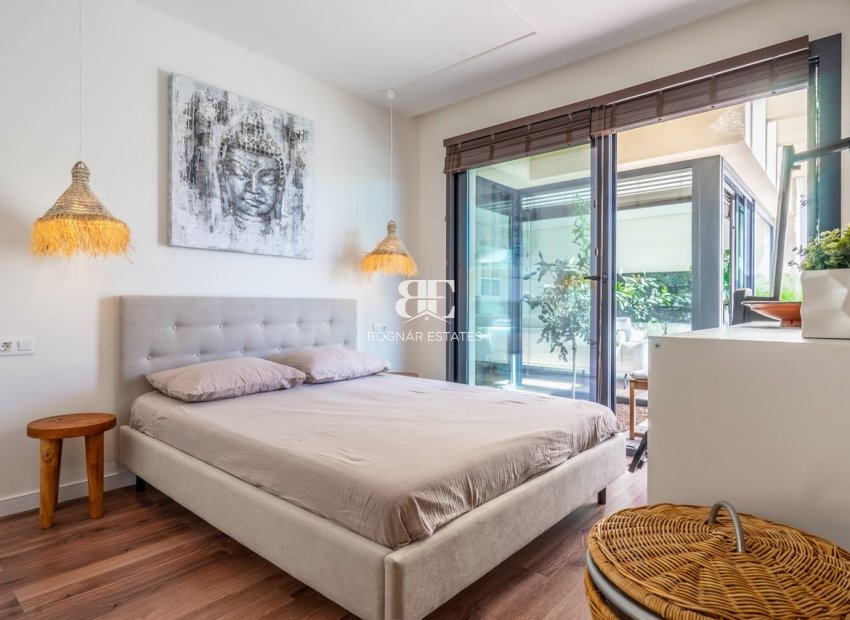 Resale - Villa -
Altaona Golf and Country Village - Altaona Golf - Country Village