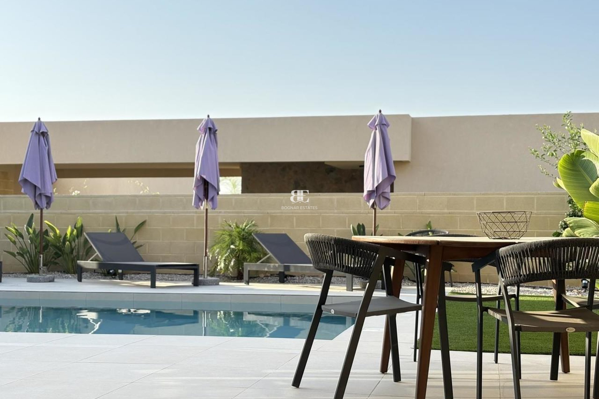 Resale - Villa -
Altaona Golf and Country Village - Altaona Golf - Country Village