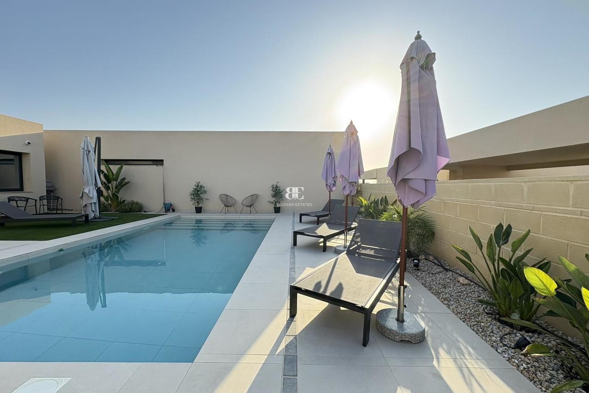 Resale - Villa -
Altaona Golf and Country Village - Altaona Golf - Country Village