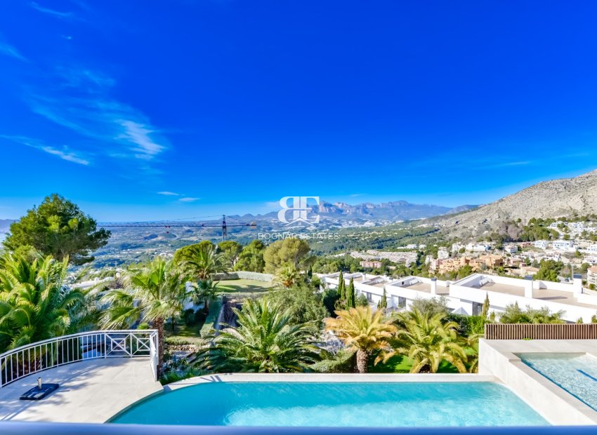 Resale - Villa -
Altea - Sierra de Altea