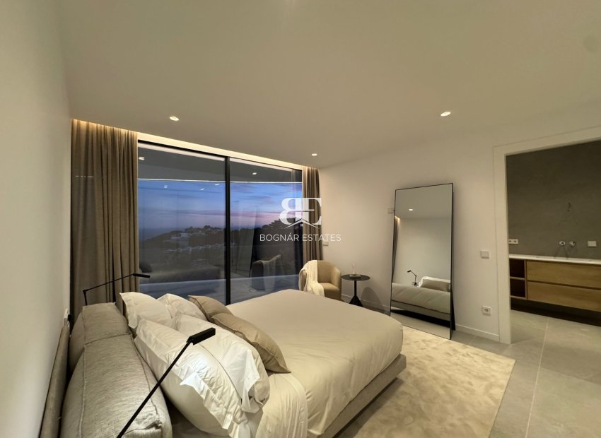 Resale - Villa -
Altea