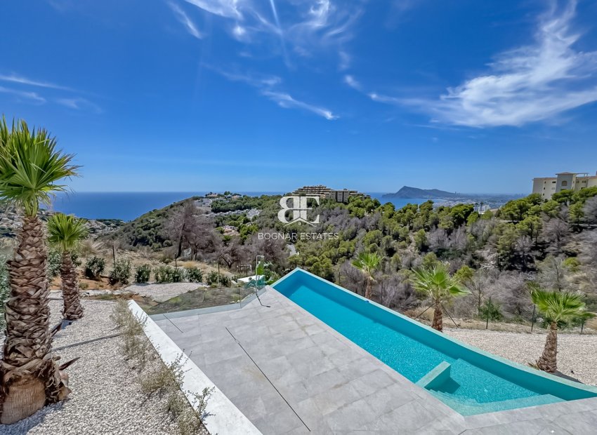 Resale - Villa -
Altea