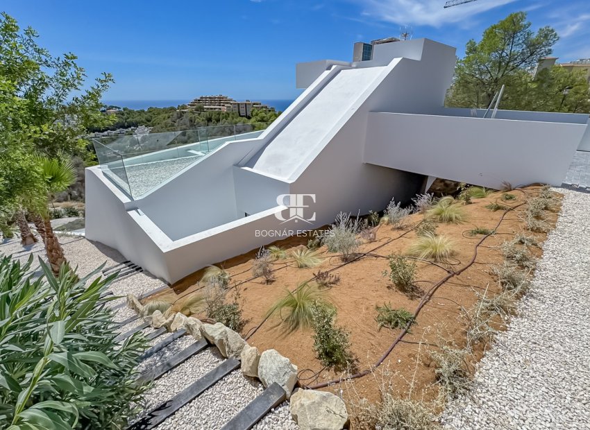 Resale - Villa -
Altea