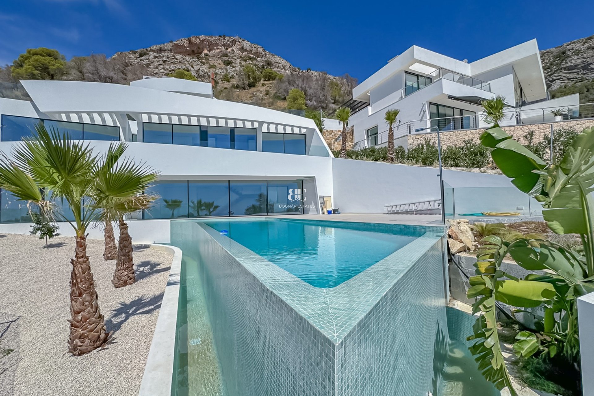 Resale - Villa -
Altea
