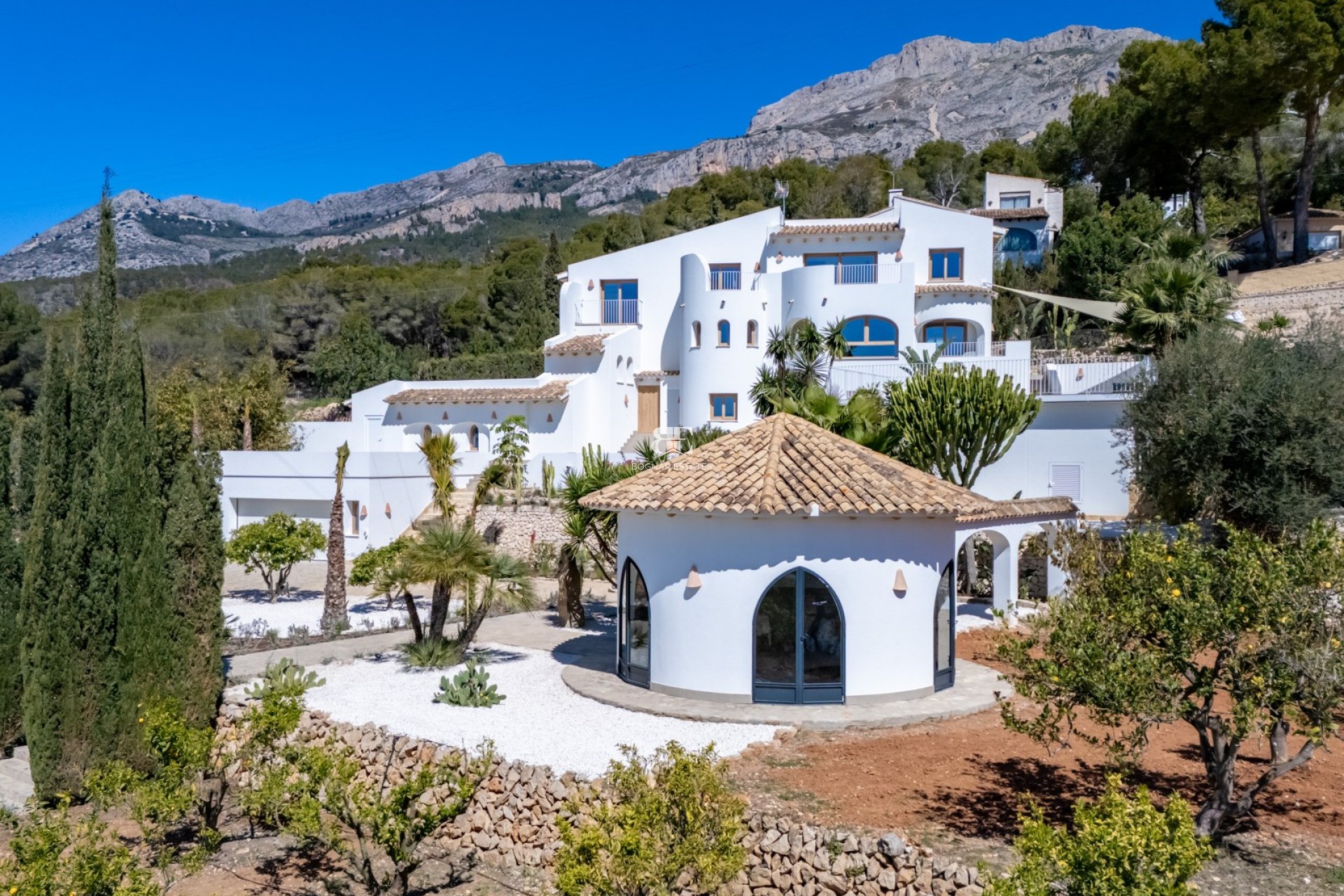 Resale - Villa -
Altea