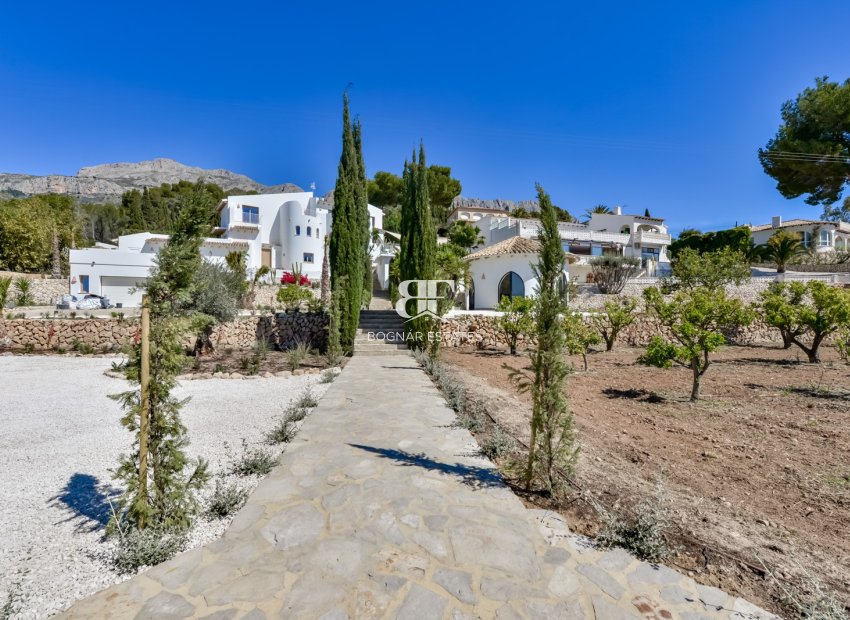 Resale - Villa -
Altea