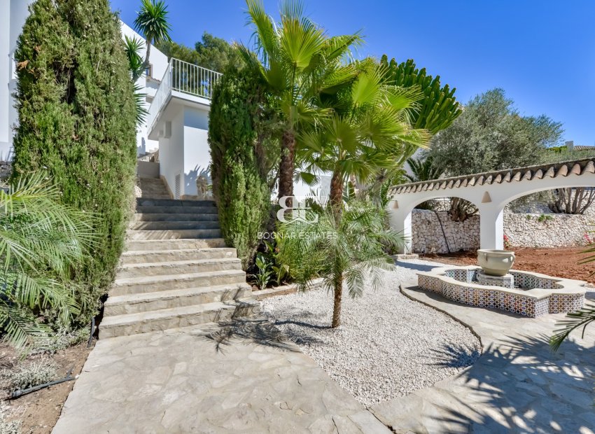 Resale - Villa -
Altea
