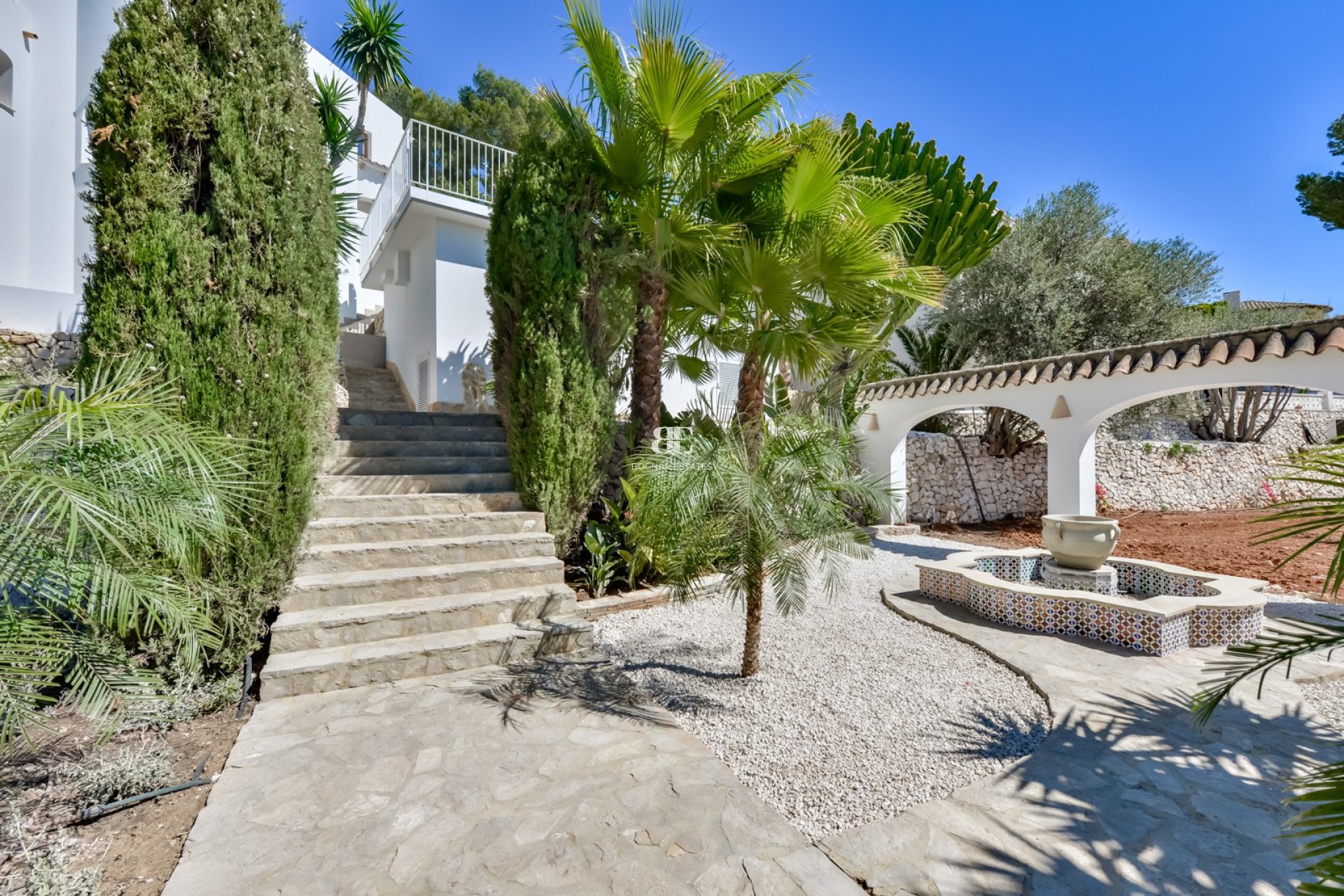Resale - Villa -
Altea