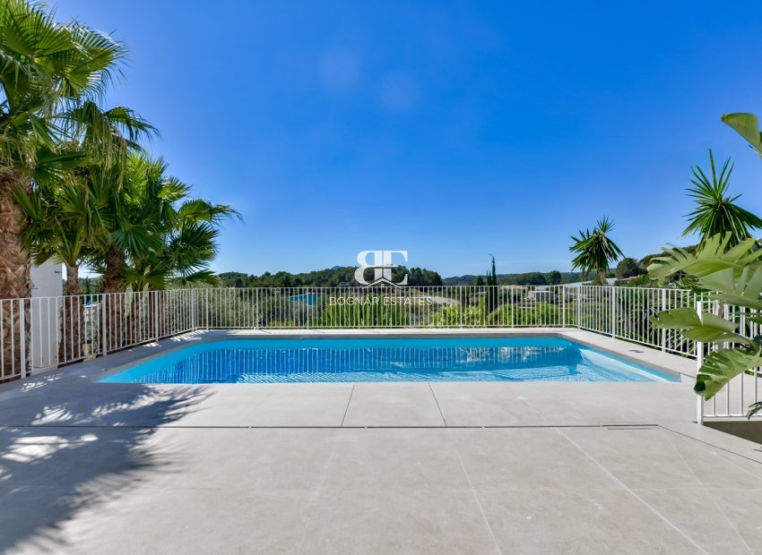 Resale - Villa -
Altea