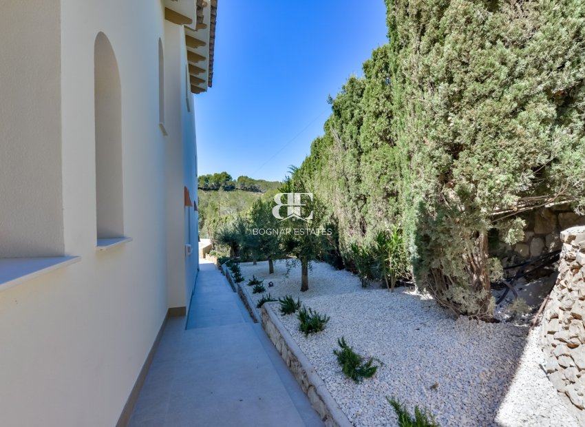 Resale - Villa -
Altea