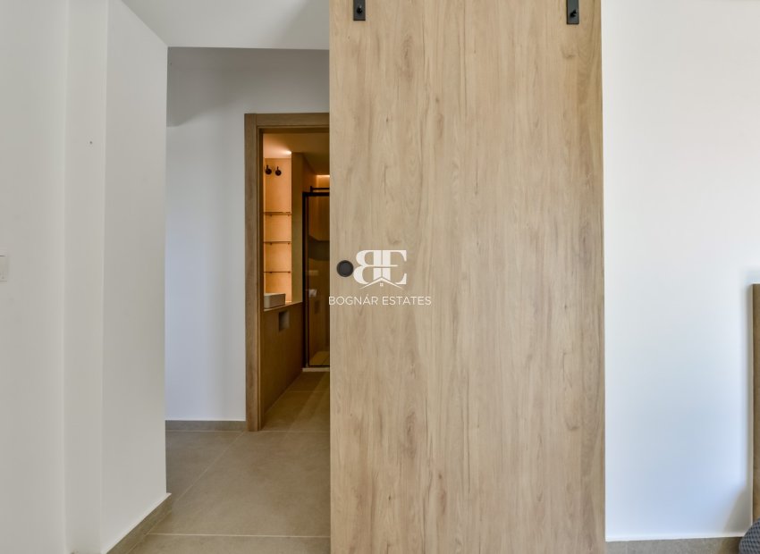 Resale - Villa -
Altea