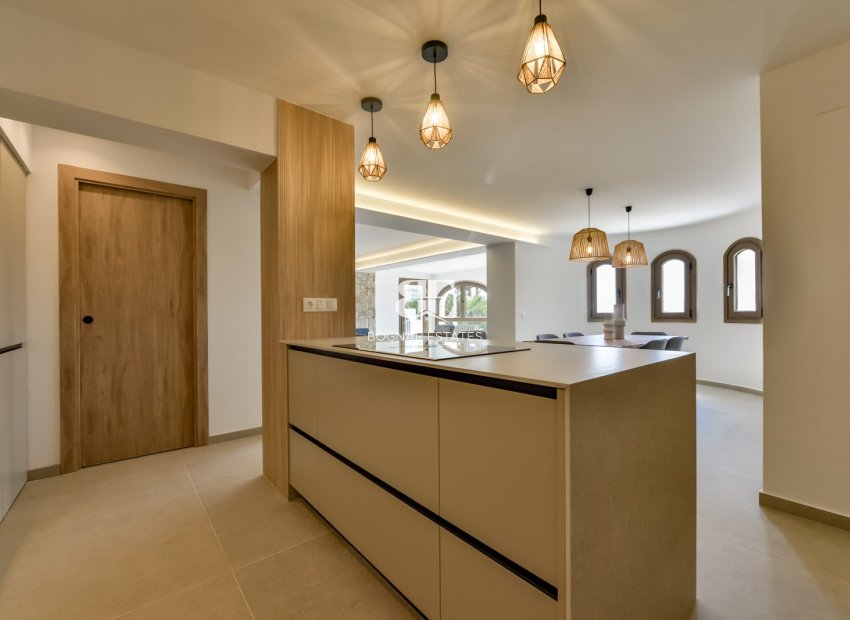 Resale - Villa -
Altea