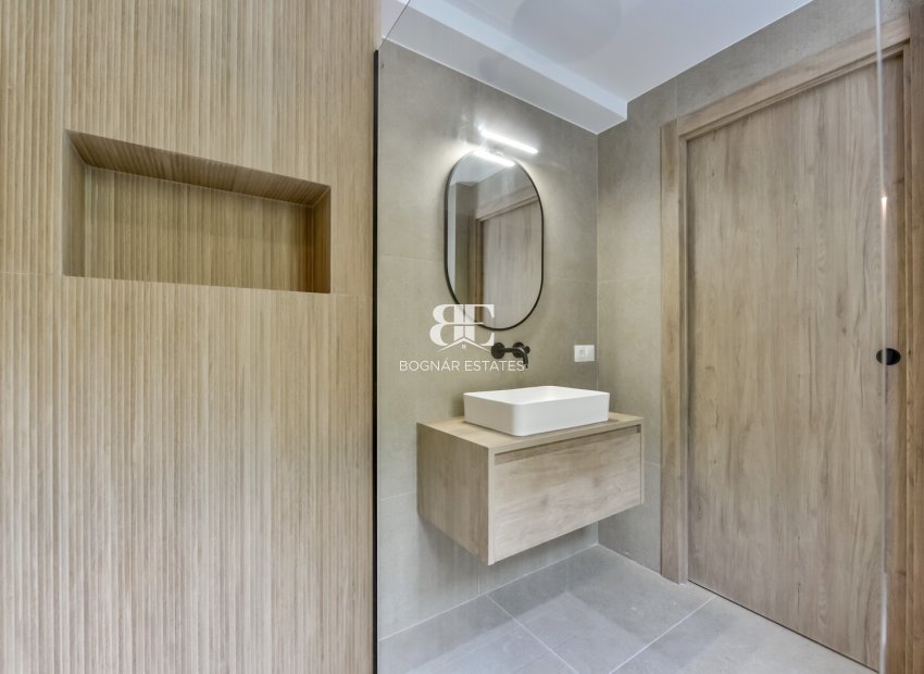 Resale - Villa -
Altea