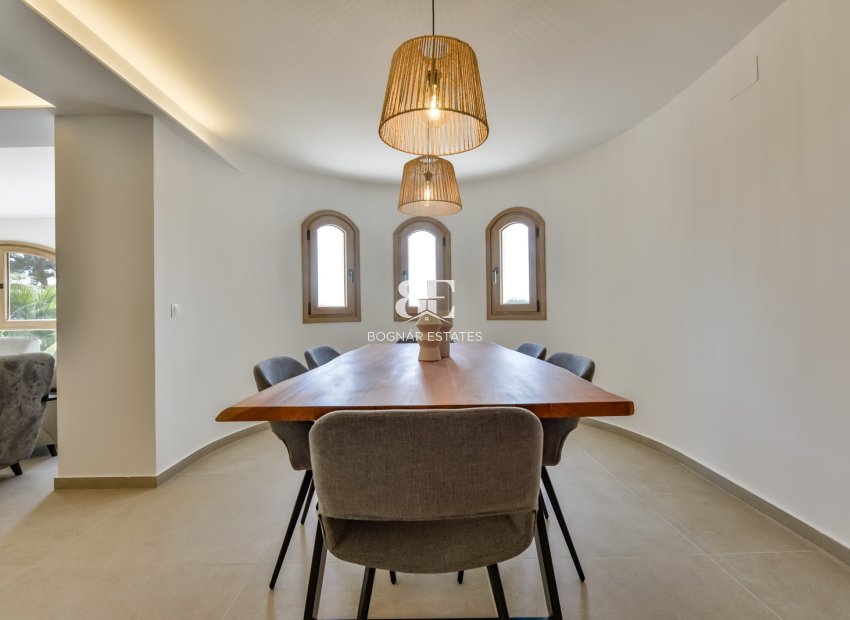 Resale - Villa -
Altea