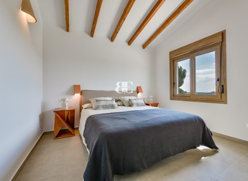 Resale - Villa -
Altea