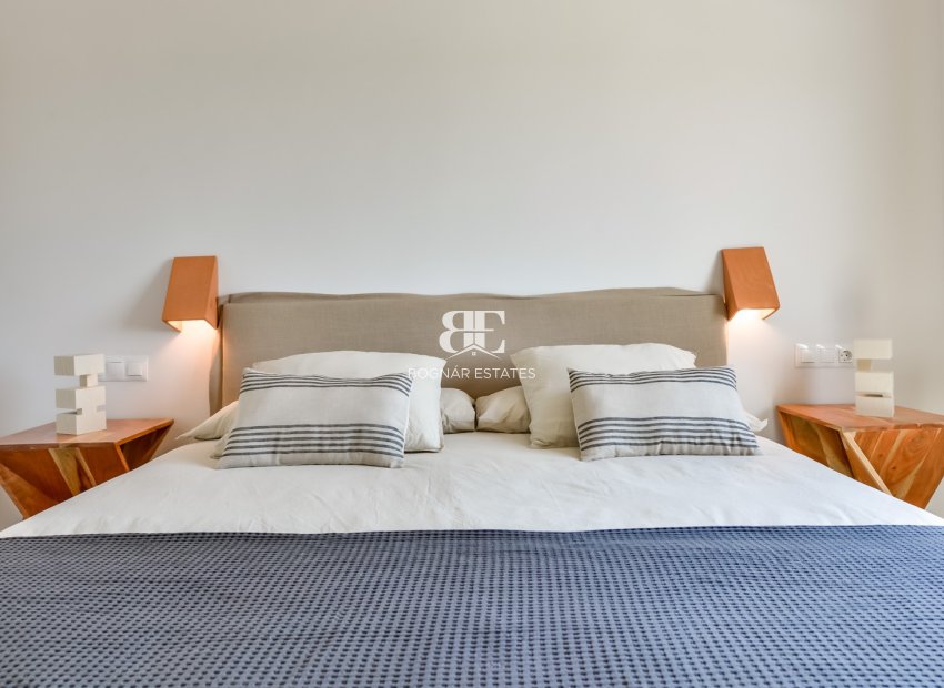 Resale - Villa -
Altea