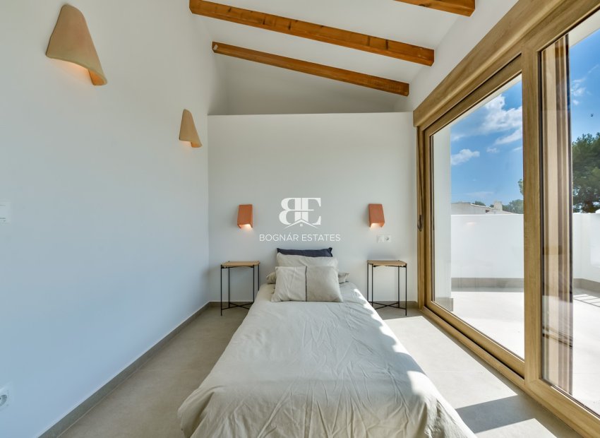 Resale - Villa -
Altea