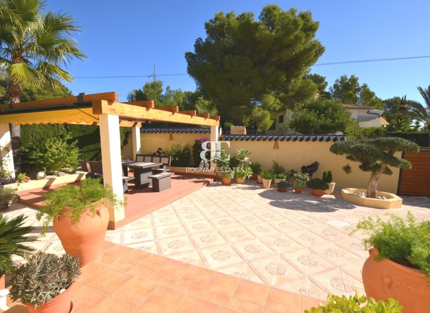 Resale - Villa -
Altea
