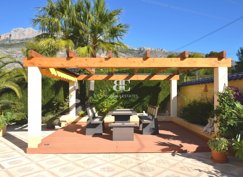 Resale - Villa -
Altea