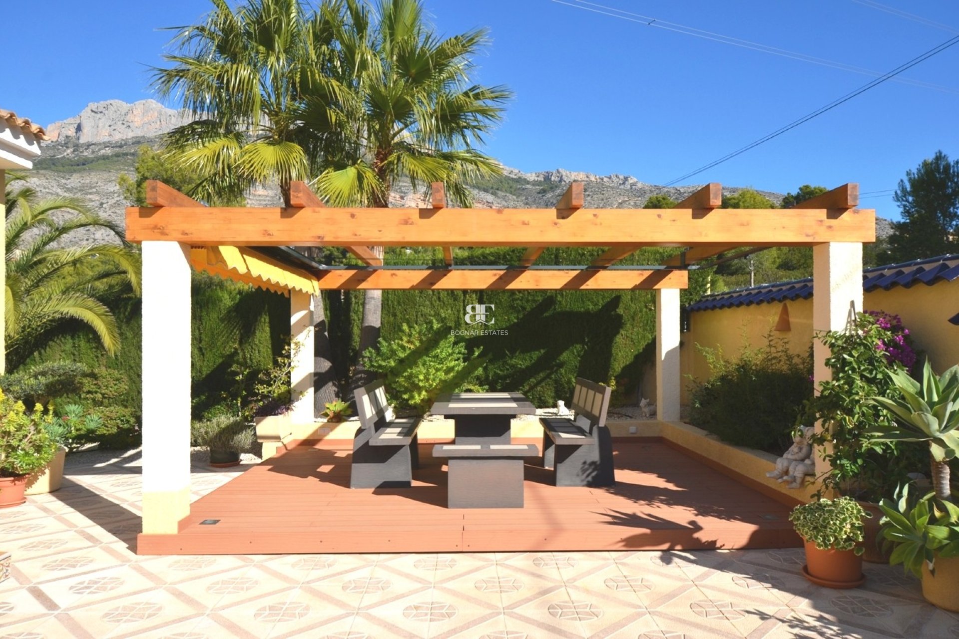 Resale - Villa -
Altea