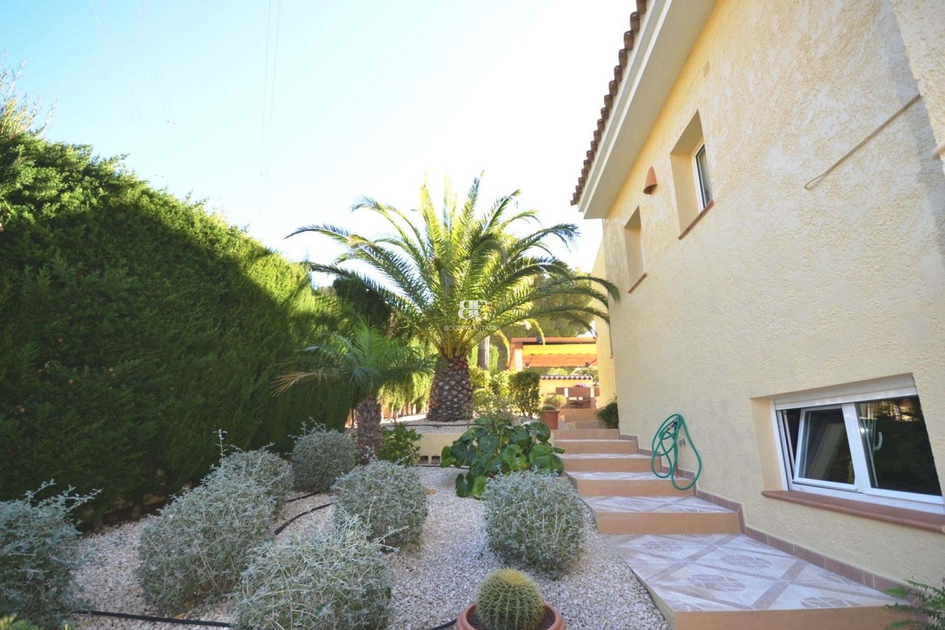 Resale - Villa -
Altea