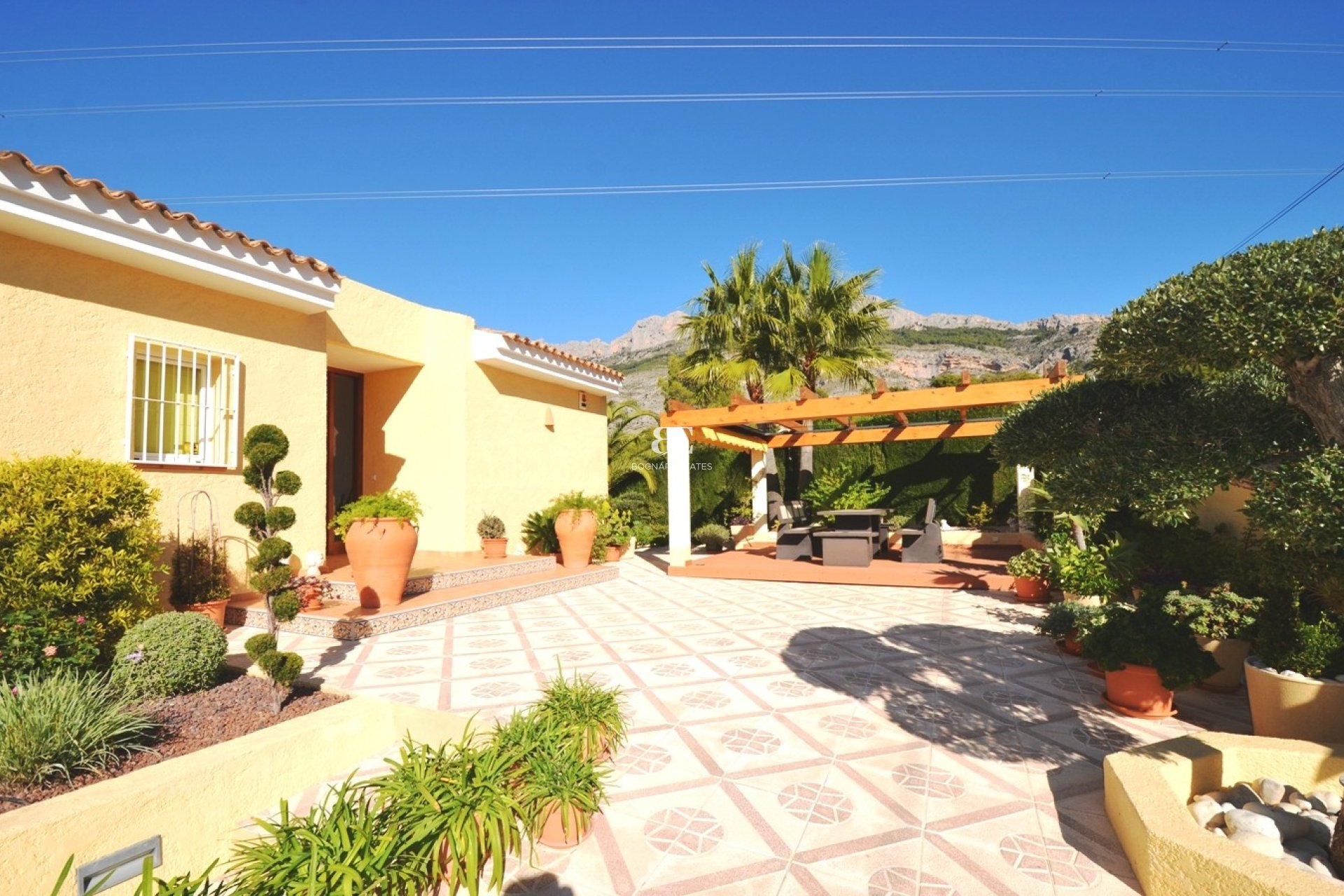 Resale - Villa -
Altea