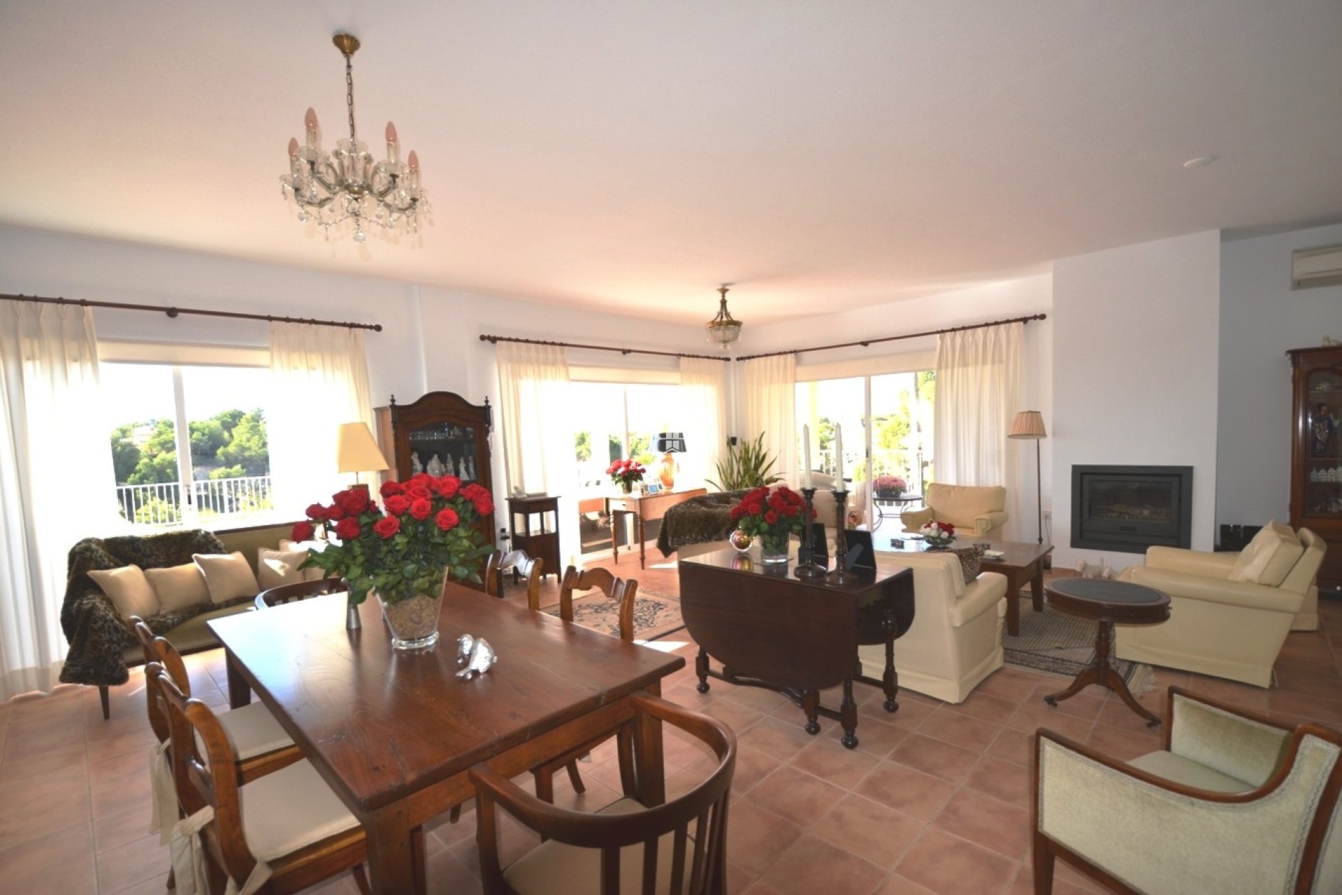 Resale - Villa -
Altea
