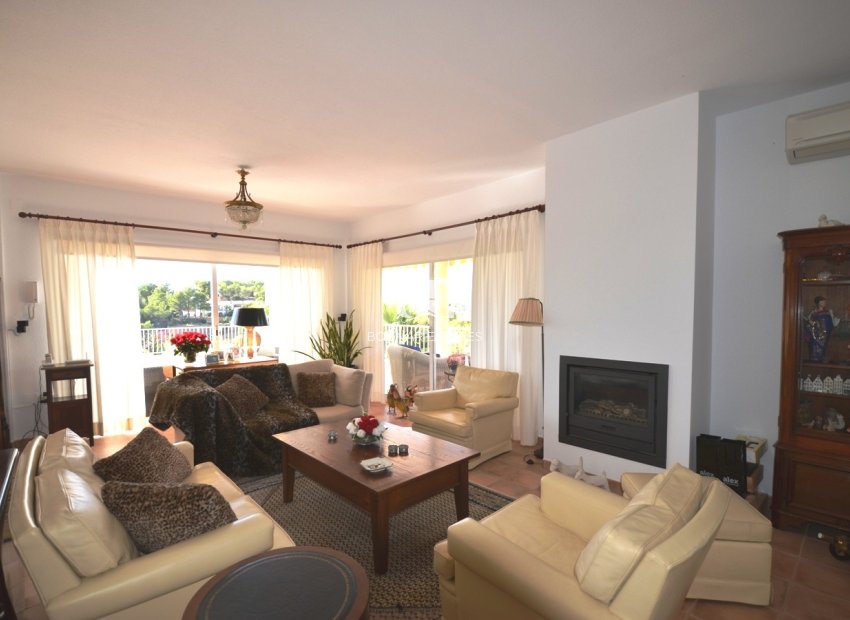 Resale - Villa -
Altea