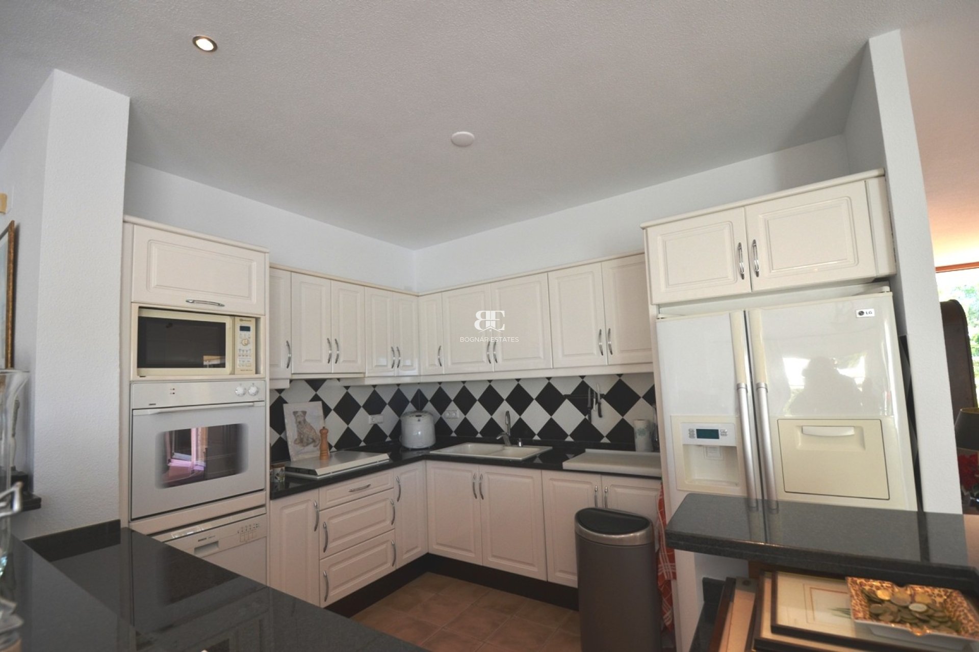 Resale - Villa -
Altea