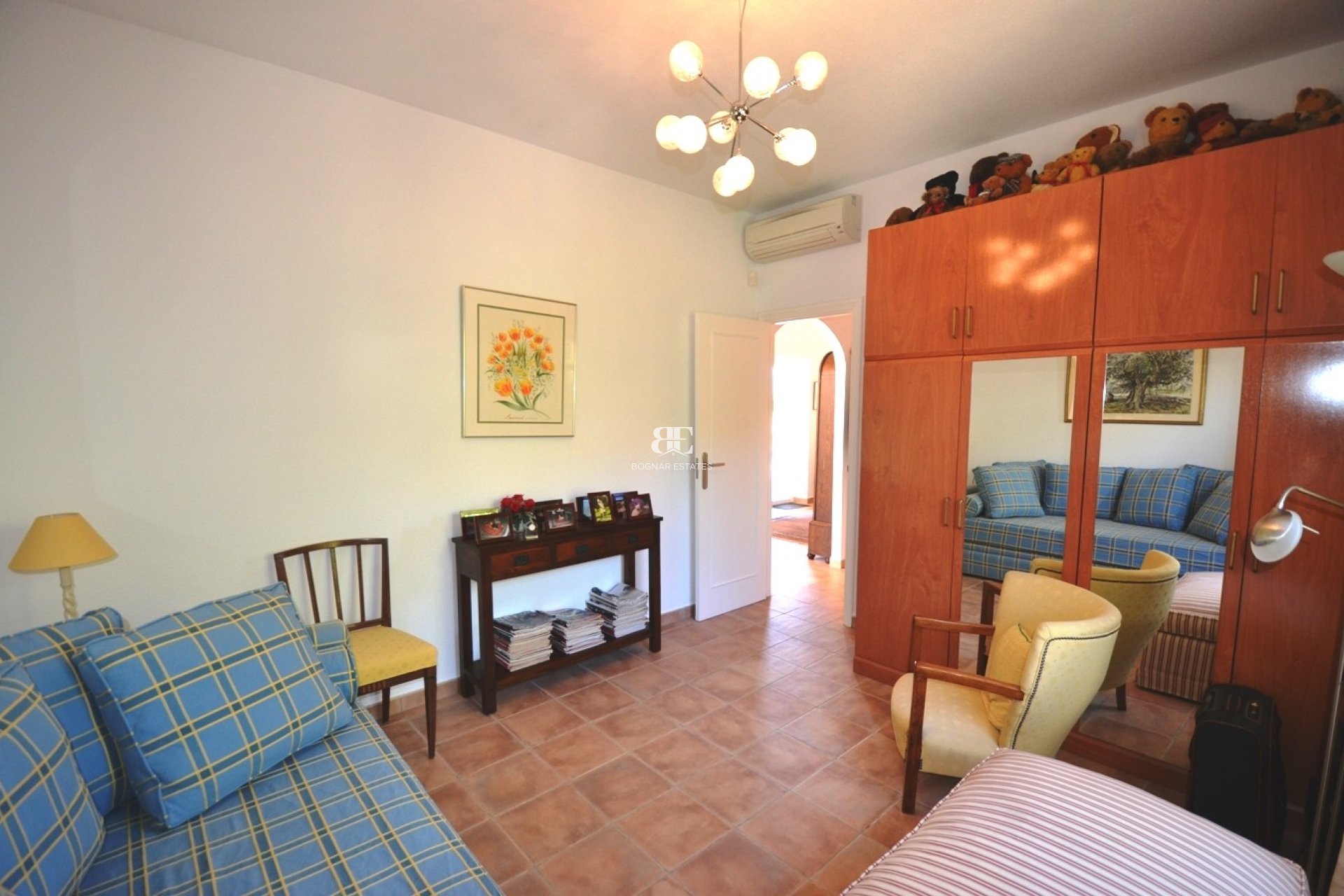 Resale - Villa -
Altea