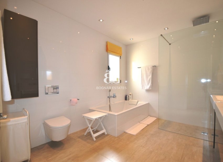 Resale - Villa -
Altea